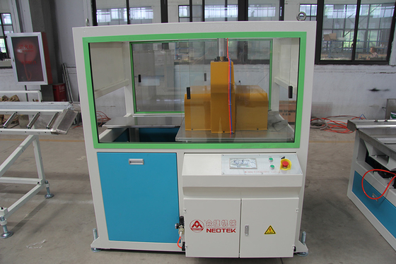 Производительность 19000x1900x3500 PP PE Base WPC Extrusion Line с другим винтом соотношение L/D